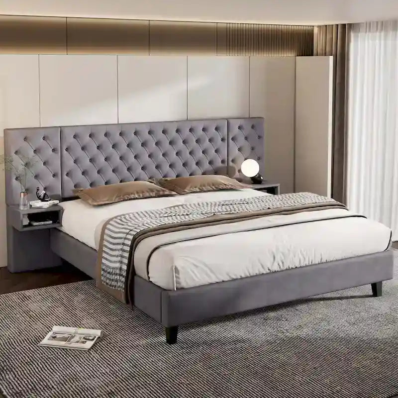 Lit plateforme à oreilles, capitonné de velours beige/gris avec tables de chevet intégrées – 1 place, très grand lit