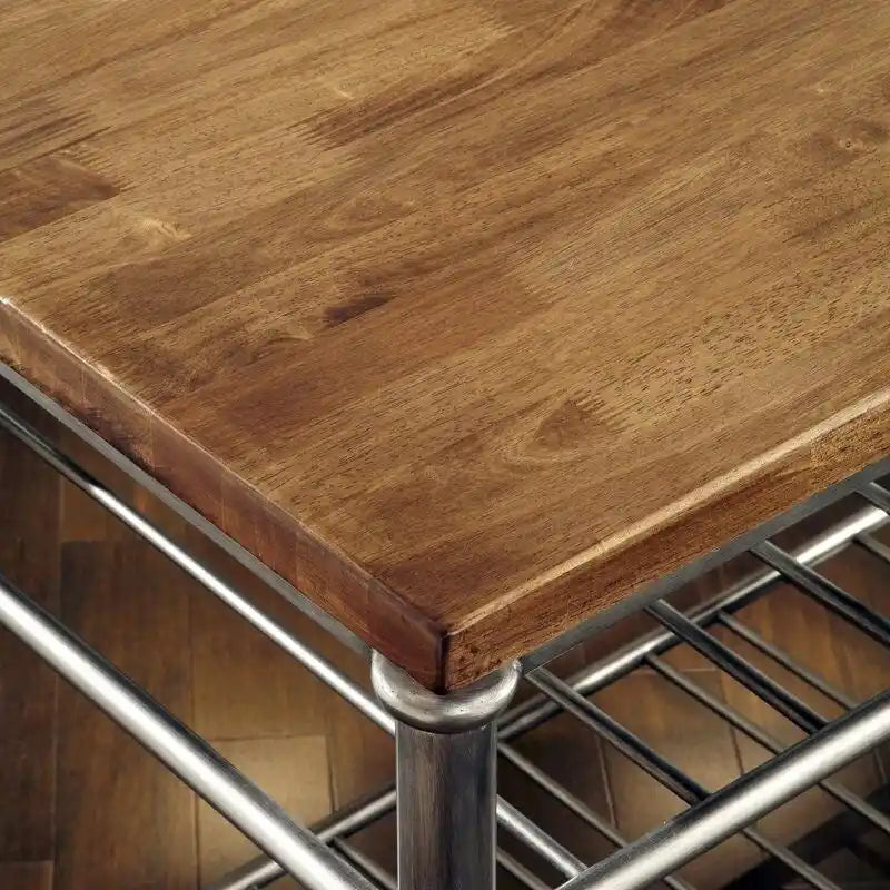 Îlot de cuisine avec plateau en bois de boucher couleur caramel et base en métal gunmetal, avec 2 étagères