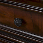 Commode 5 tiroirs en bois massif, blanc/cerisier, style baroque, avec détails sculptés et intérieur en cèdre